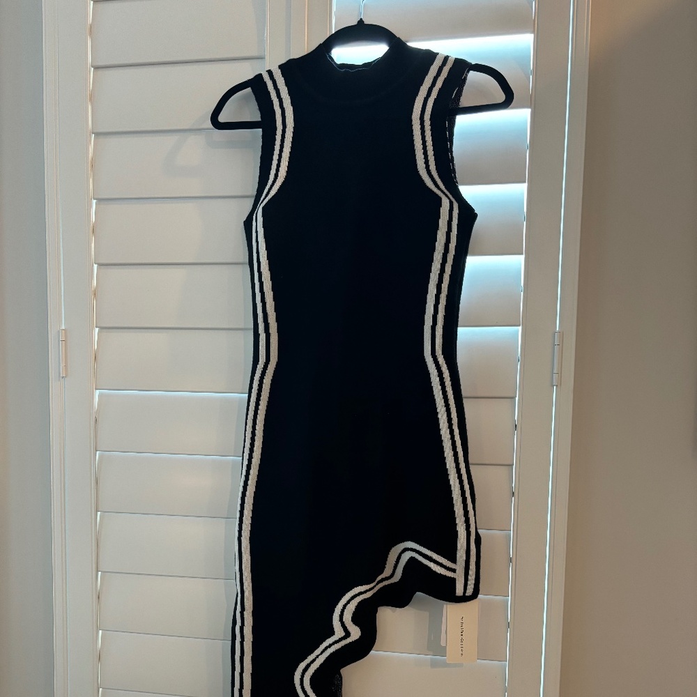 Commense Asymmetricial dress